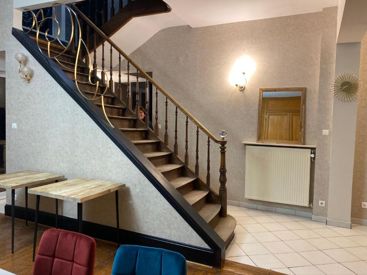 A La Villa Perroy Les Chambres Sont Spacieuses Et Les Petit-Dejeuners Offerts ダンケルク エクステリア 写真