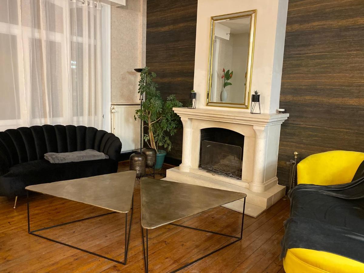 A La Villa Perroy Les Chambres Sont Spacieuses Et Les Petit-Dejeuners Offerts ダンケルク エクステリア 写真