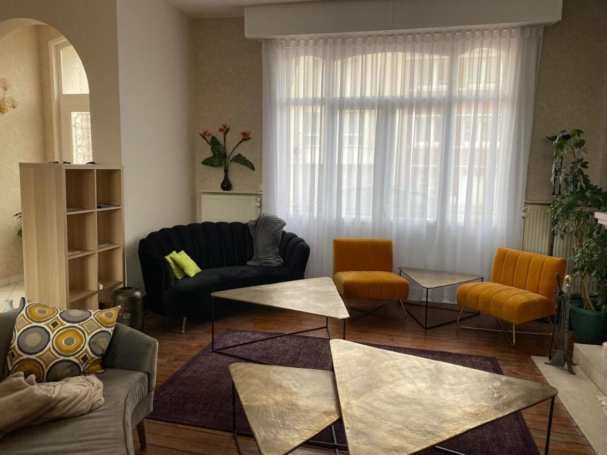 A La Villa Perroy Les Chambres Sont Spacieuses Et Les Petit-Dejeuners Offerts ダンケルク エクステリア 写真