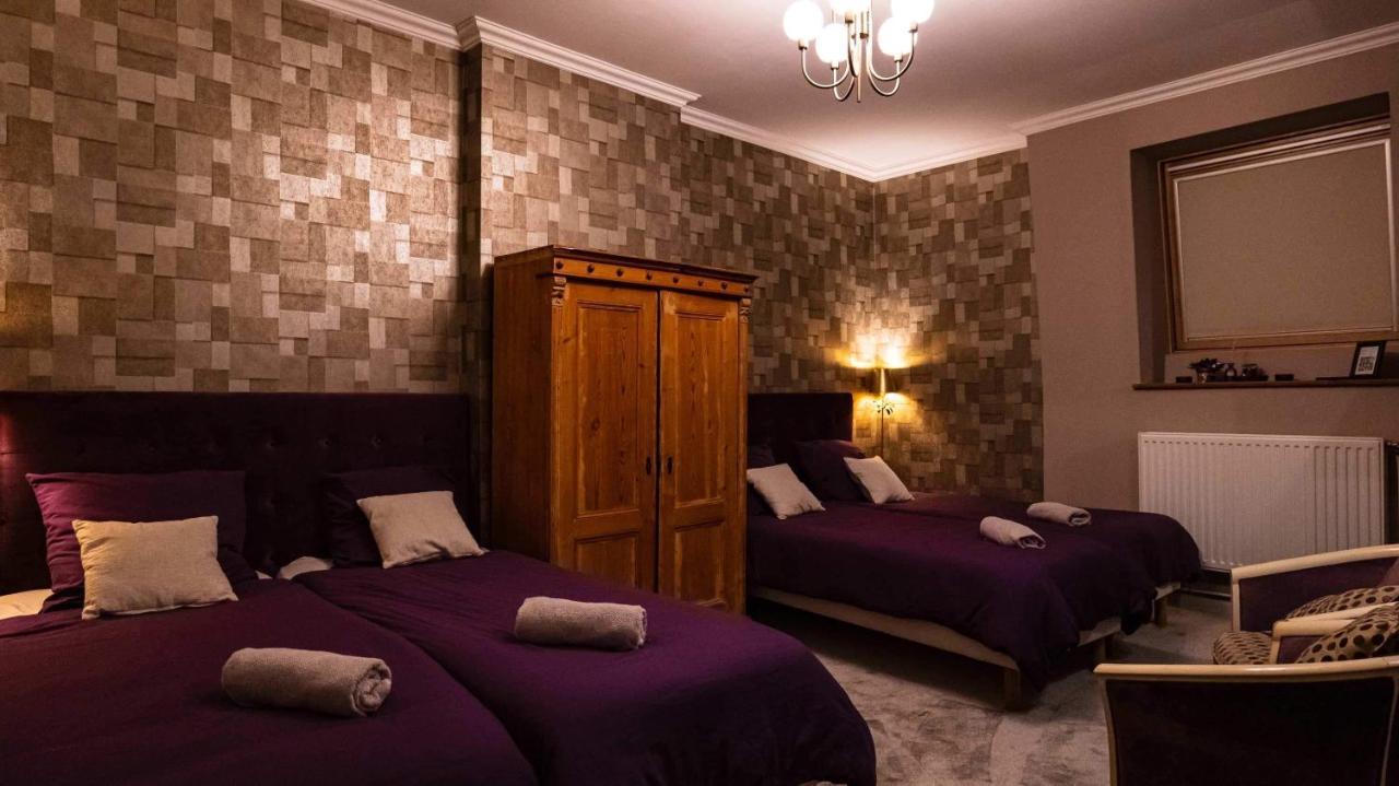 A La Villa Perroy Les Chambres Sont Spacieuses Et Les Petit-Dejeuners Offerts ダンケルク エクステリア 写真
